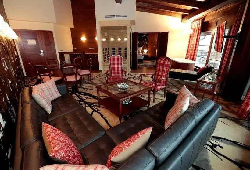 Hotelli Cascade Resort & Spa