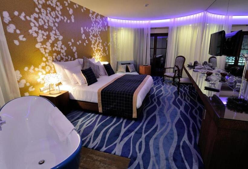 Hotelli Cascade Resort & Spa