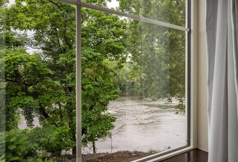 Отель Comfort Inn