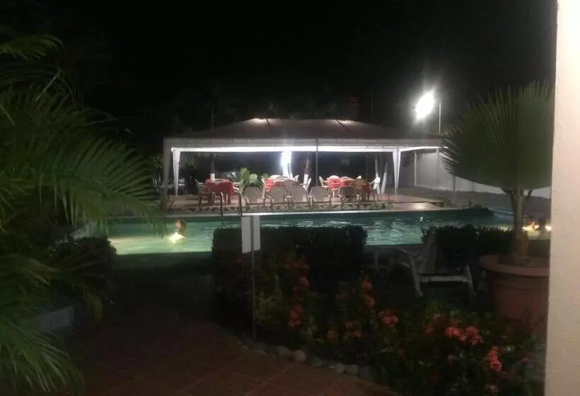 Hotel Kemarios