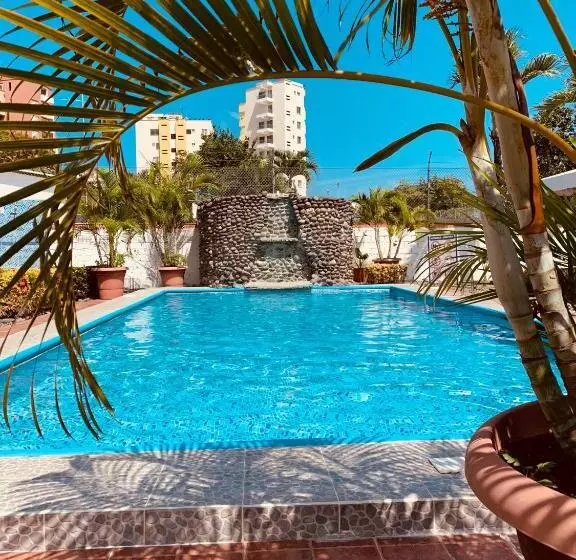 Hotel Kemarios