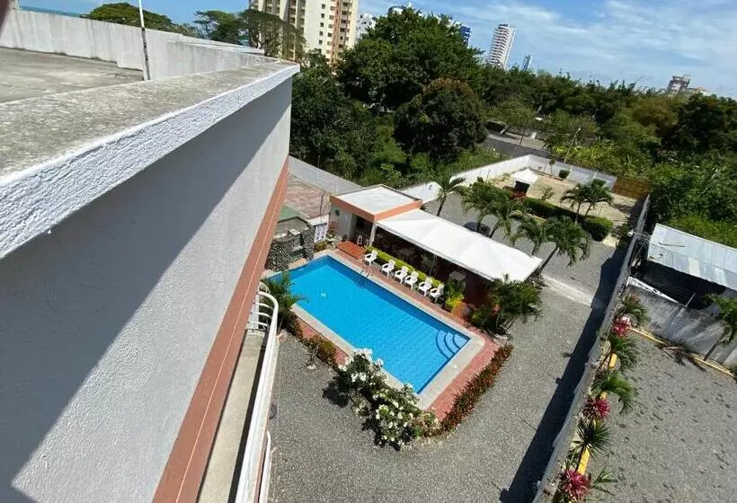 Hotel Kemarios