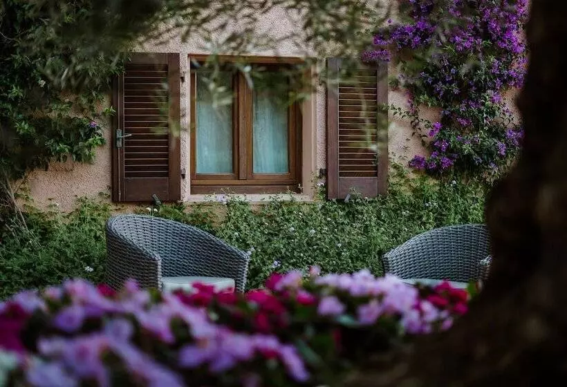 هتل Relais Villa Carola