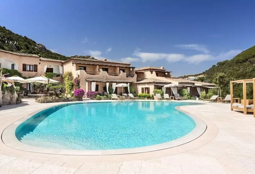هتل Relais Villa Carola