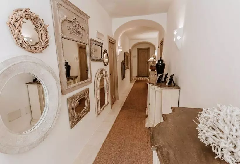 هتل Relais Villa Carola