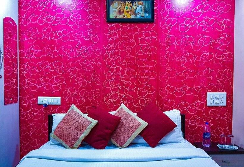 Hotelli O Nirsukh Palace