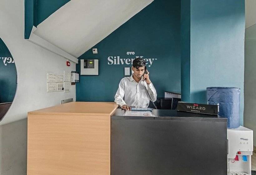 Hotelli O Nirsukh Palace