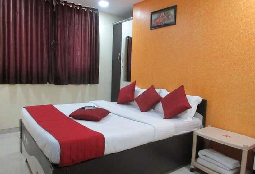 Hotelli O Nirsukh Palace