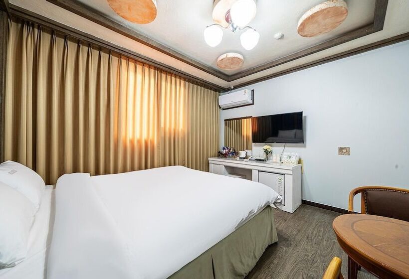 Motel Boryeong Raemian