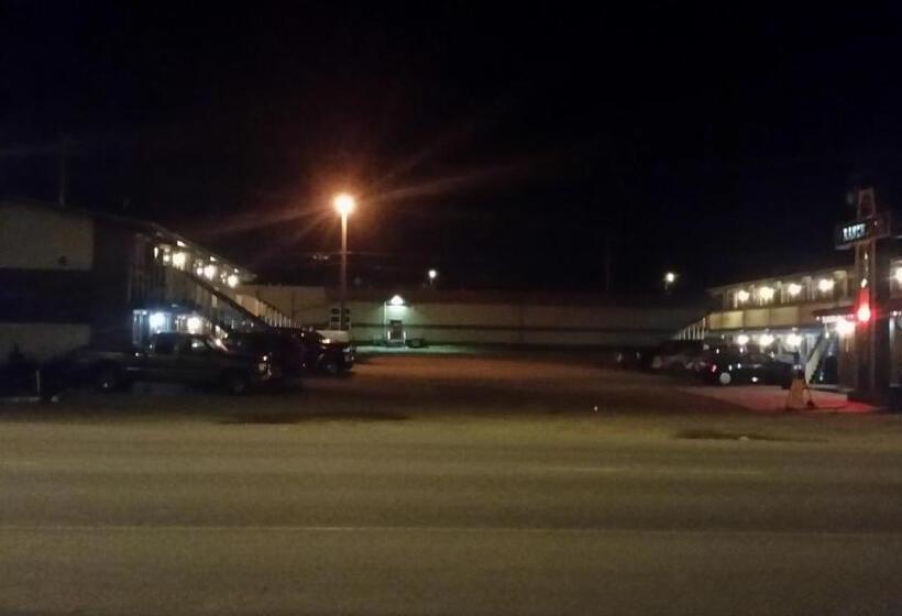 モーテル Ranchland Inn