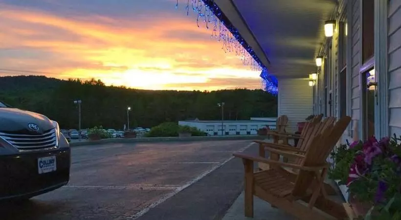 Mount Blue Motel