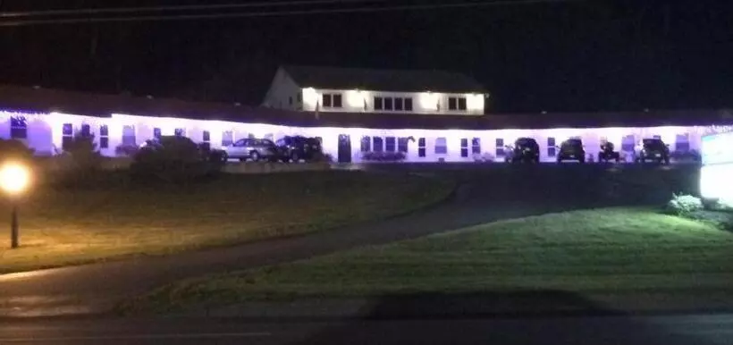 Mount Blue Motel