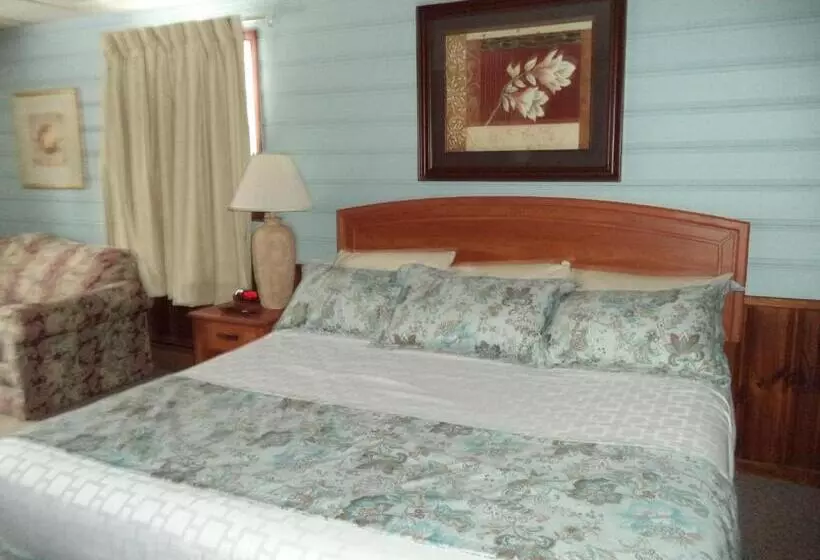 Mount Blue Motel