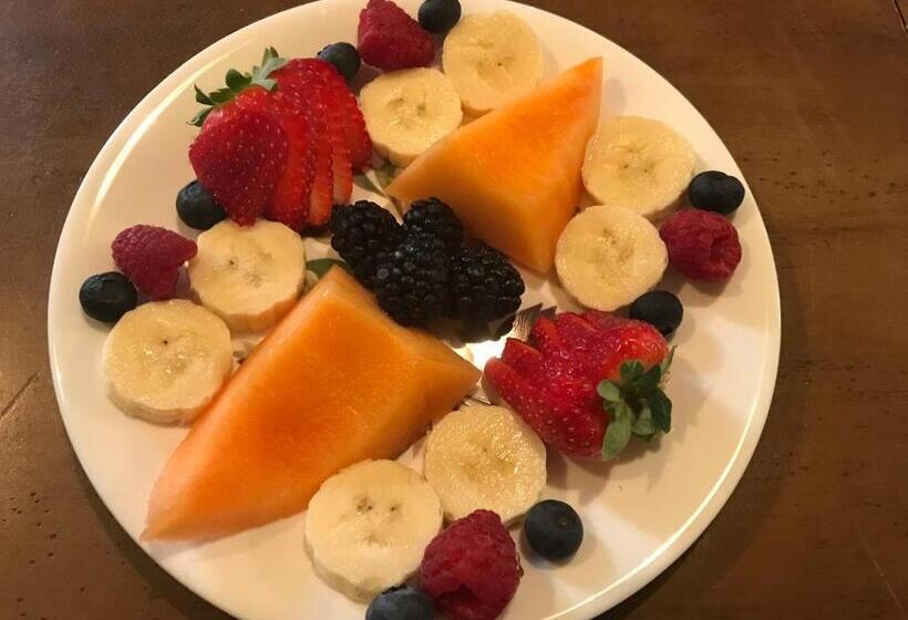 Simmons Bond Inn Bed & Breakfast