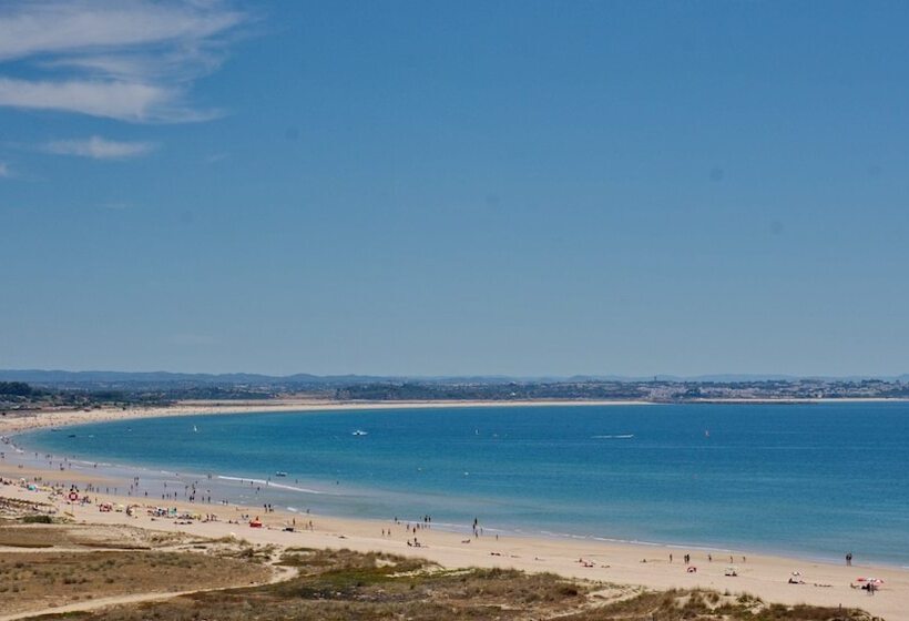 Topcity Hostel & Suites