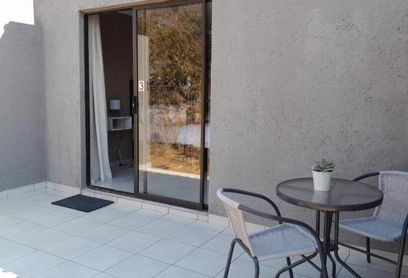 ベッドアンドブレックファースト Riverview Pool Resort And Lodge