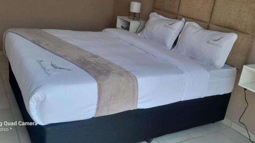 ベッドアンドブレックファースト Riverview Pool Resort And Lodge