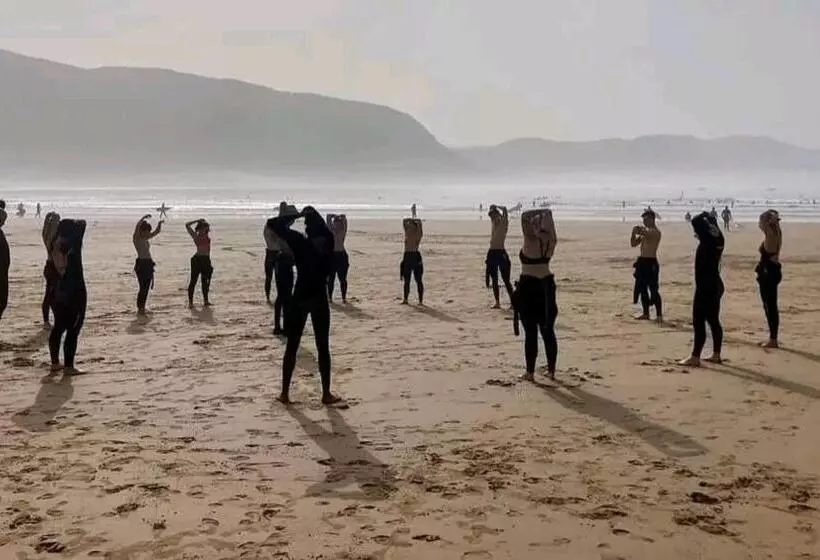 ベッドアンドブレックファースト Surfer Rosa Hostel