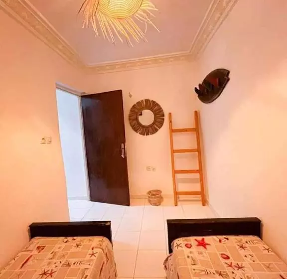 ベッドアンドブレックファースト Surfer Rosa Hostel