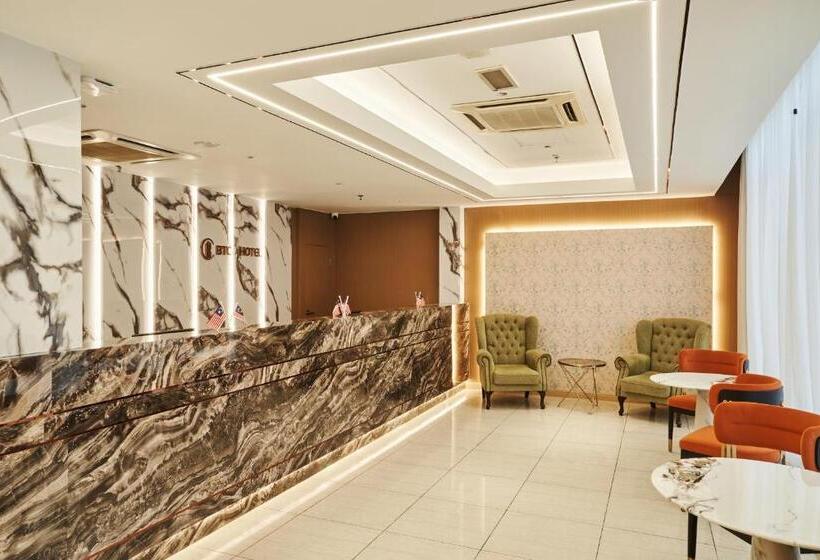 Hotel Btc