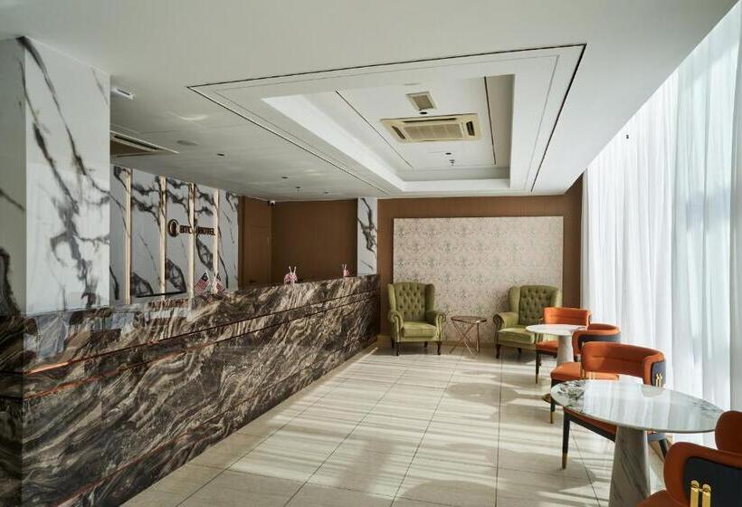 Hotel Btc