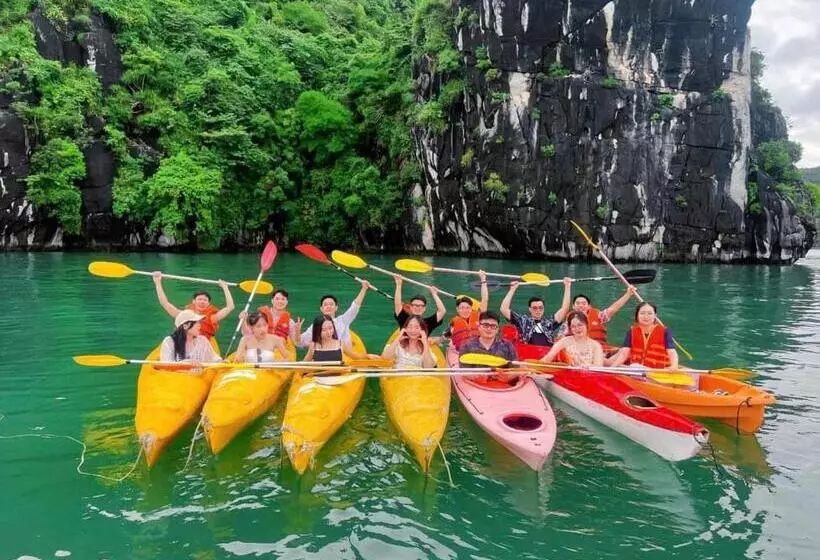 هتل Cat Ba Madame Duyen