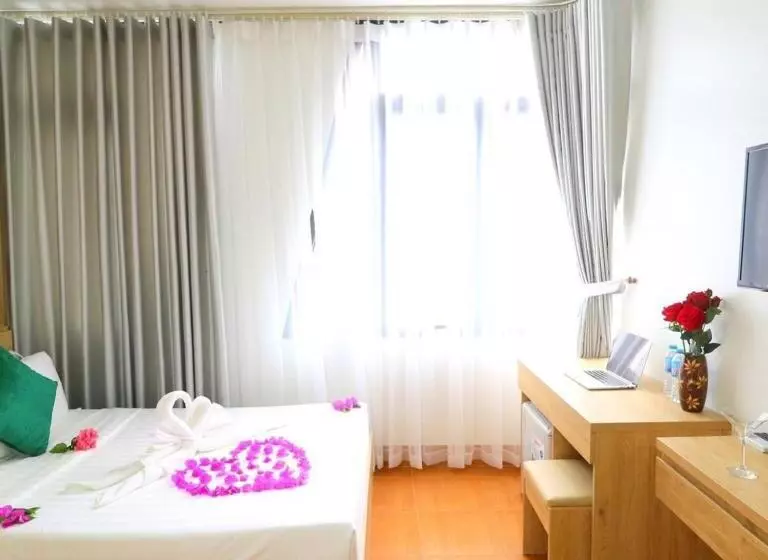 هتل Cat Ba Madame Duyen