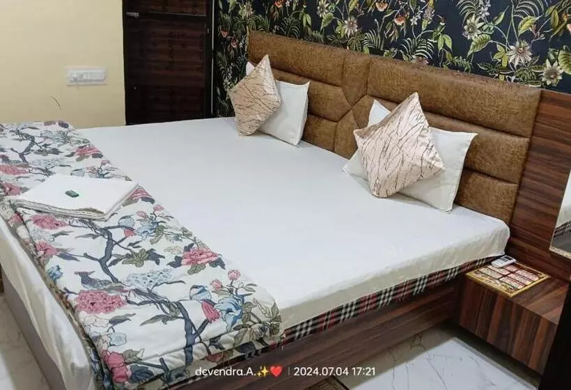 ホテル Ganga Sagar