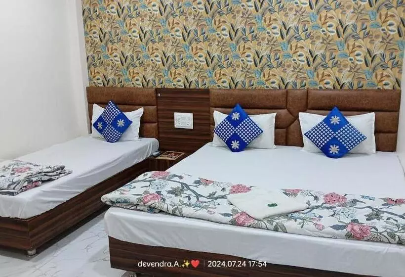 ホテル Ganga Sagar