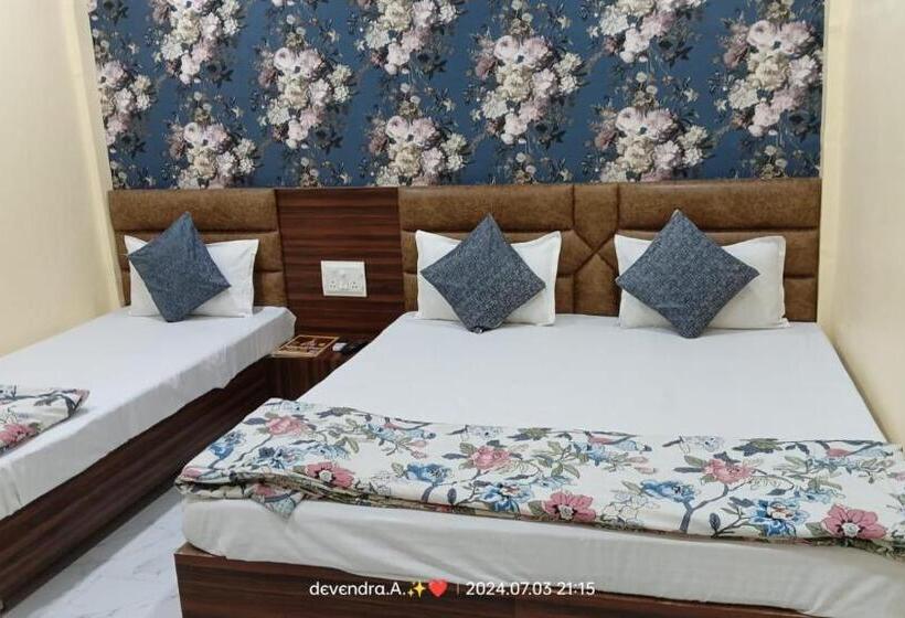 בית מלון כפרי Ganga Sagar