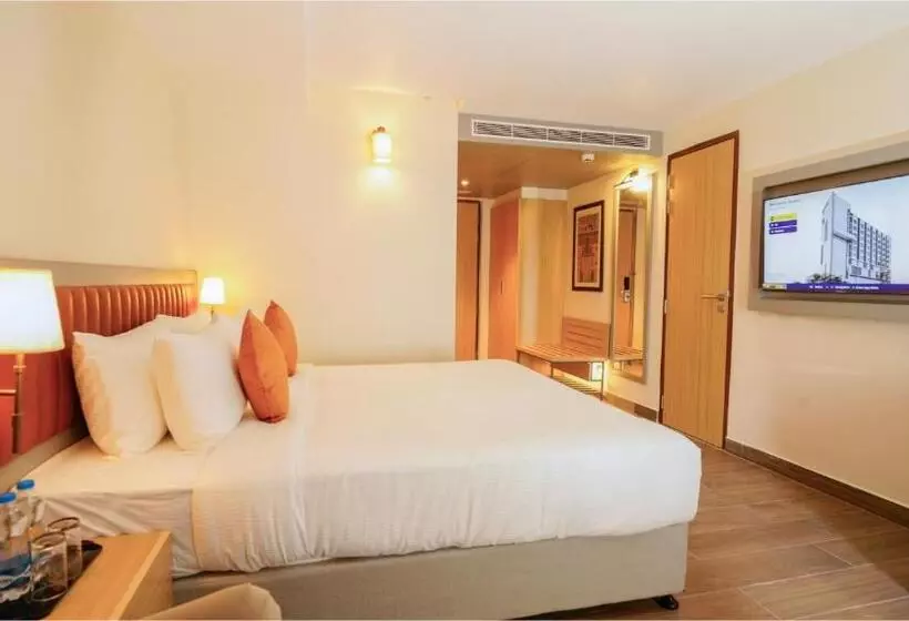 ホテル The Grand Sona