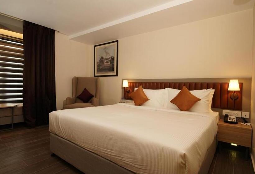 هتل The Grand Sona