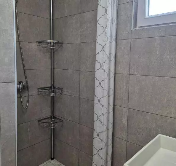 هاستل Bled Lesce Station Rooms And Beds