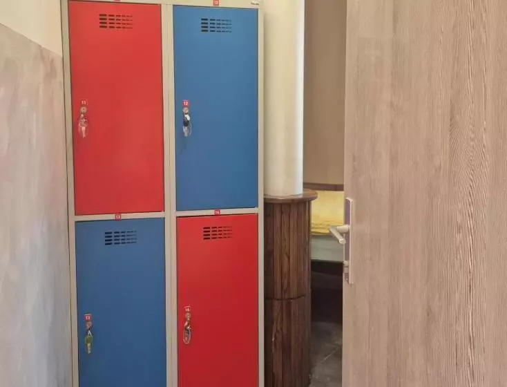هاستل Bled Lesce Station Rooms And Beds