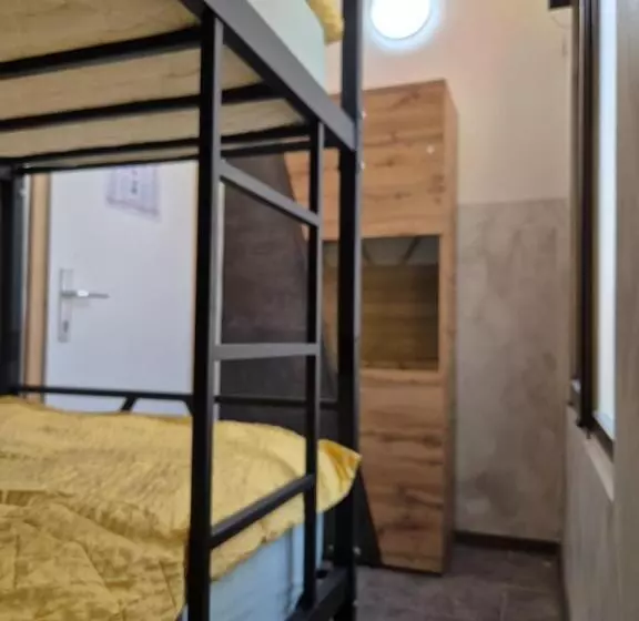 هاستل Bled Lesce Station Rooms And Beds
