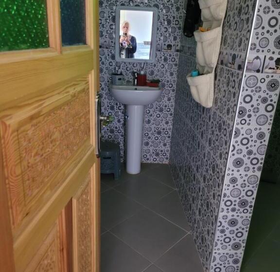 هاستل Home Surf