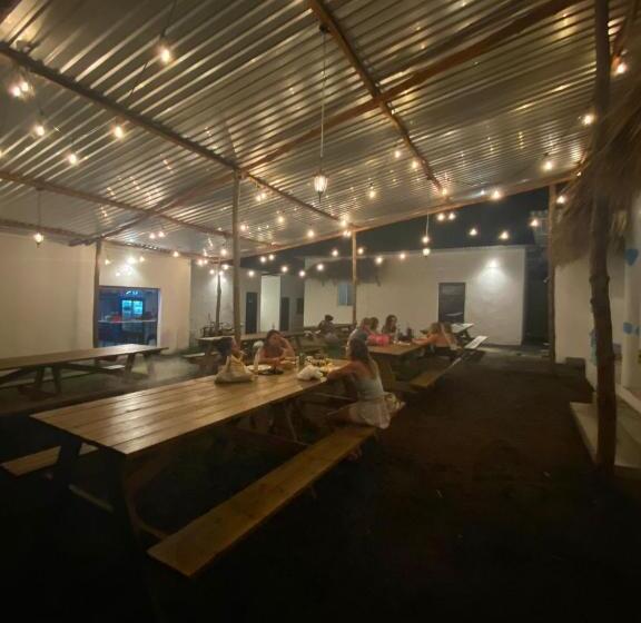 هاستل Playa De La Fuente