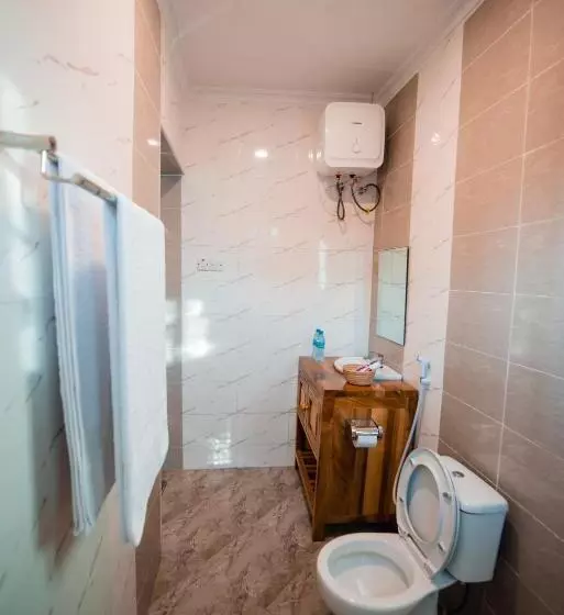 Aamiaismajoitus (B&B) Katiti Lodge