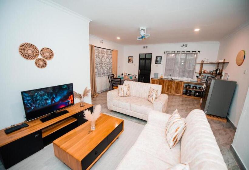 צימר Katiti Lodge