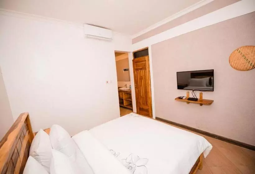 Aamiaismajoitus (B&B) Katiti Lodge