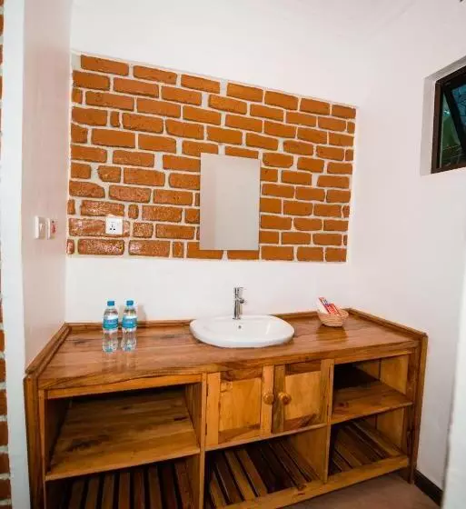 Aamiaismajoitus (B&B) Katiti Lodge