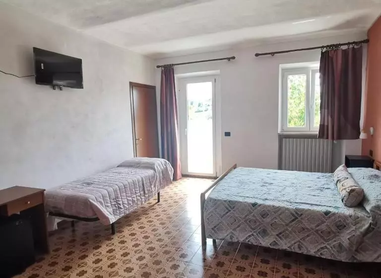 Aamiaismajoitus (B&B) La Tana Di Momo