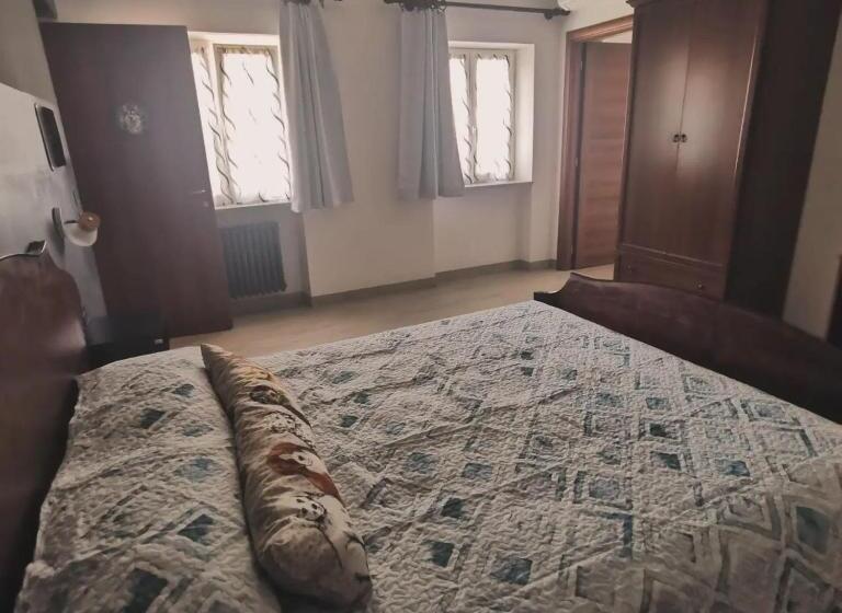 住宿加早餐 La Tana Di Momo