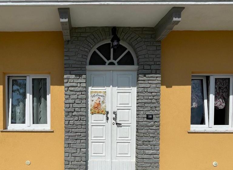 住宿加早餐 La Tana Di Momo