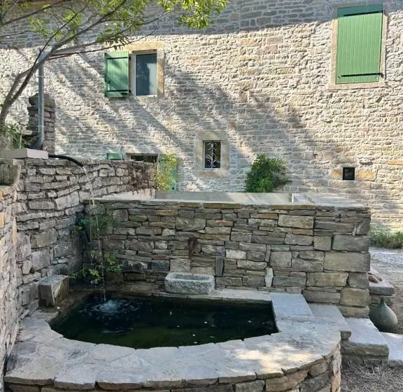 ベッドアンドブレックファースト Mas Guillaumand Chambre D Hôtes