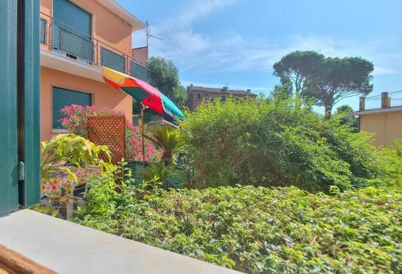 تختخواب و صبحانه Nel Verde