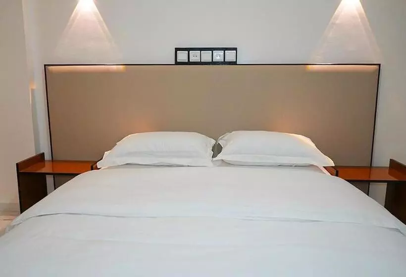 Hotelli Hôtel Moukawama