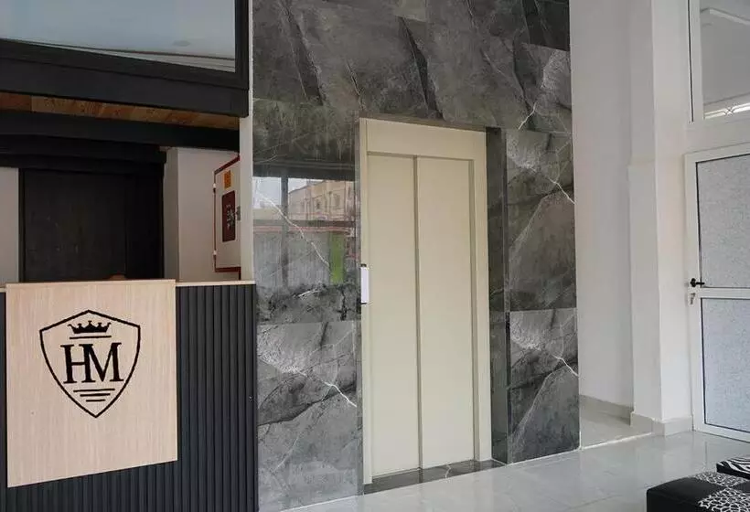 Hotelli Hôtel Moukawama