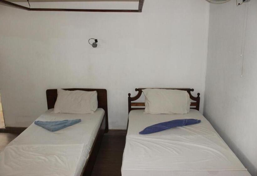 فندق Kilimarni View