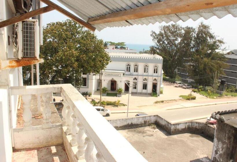 فندق Kilimarni View